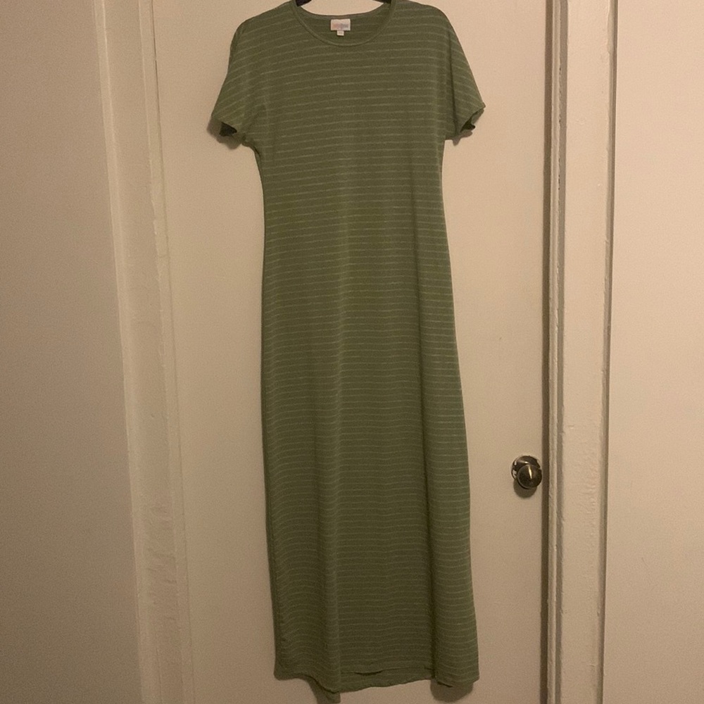 XS